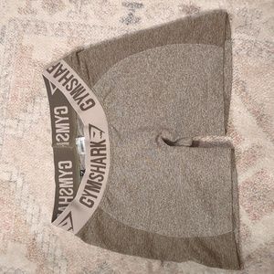 Gymshark green mid-rise athletic shorts spandex